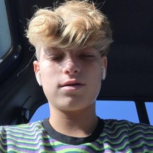 Meet your Posher, Tyler